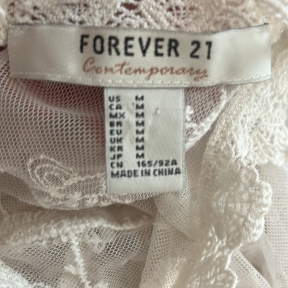 Forever 21 Contemporary Cream Lace & Crochet Long Sleeved Top/ Medium - Picture 7 of 8